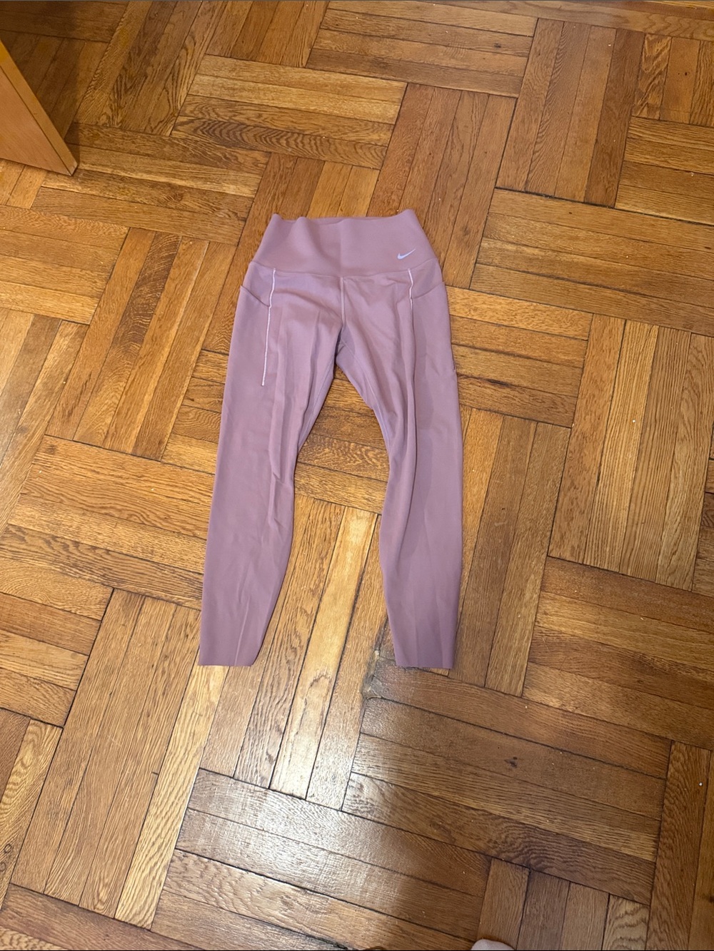 Nike Mauve Universa Women’s High-Waist Leggings
